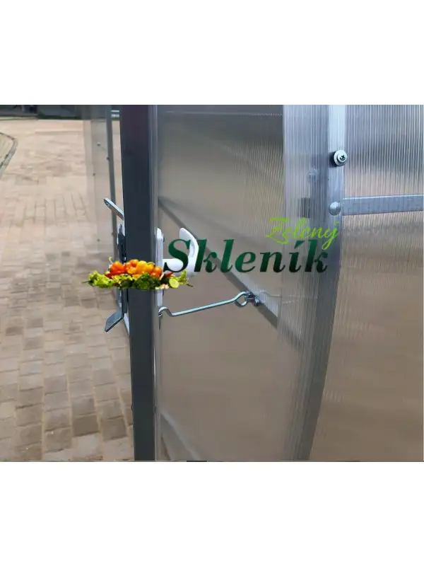 sklenik-pro-letni-chatu-20x20